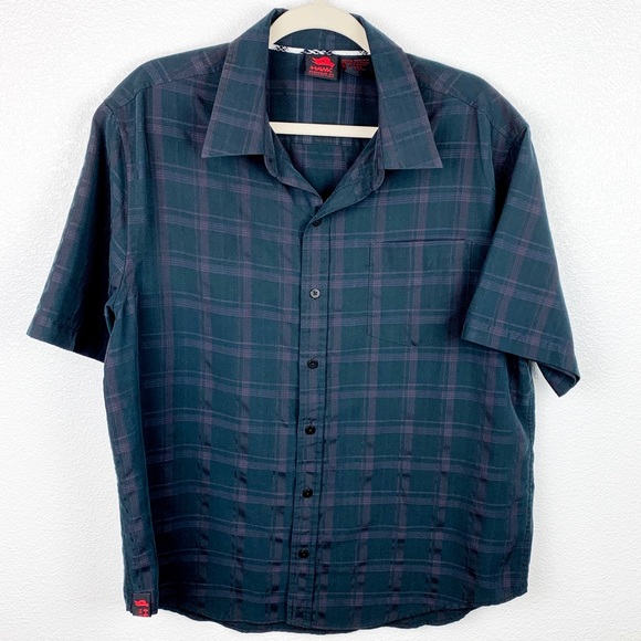 Tony Hawk Other - 😄 Tony Hawk plaid short sleeve button down shirt